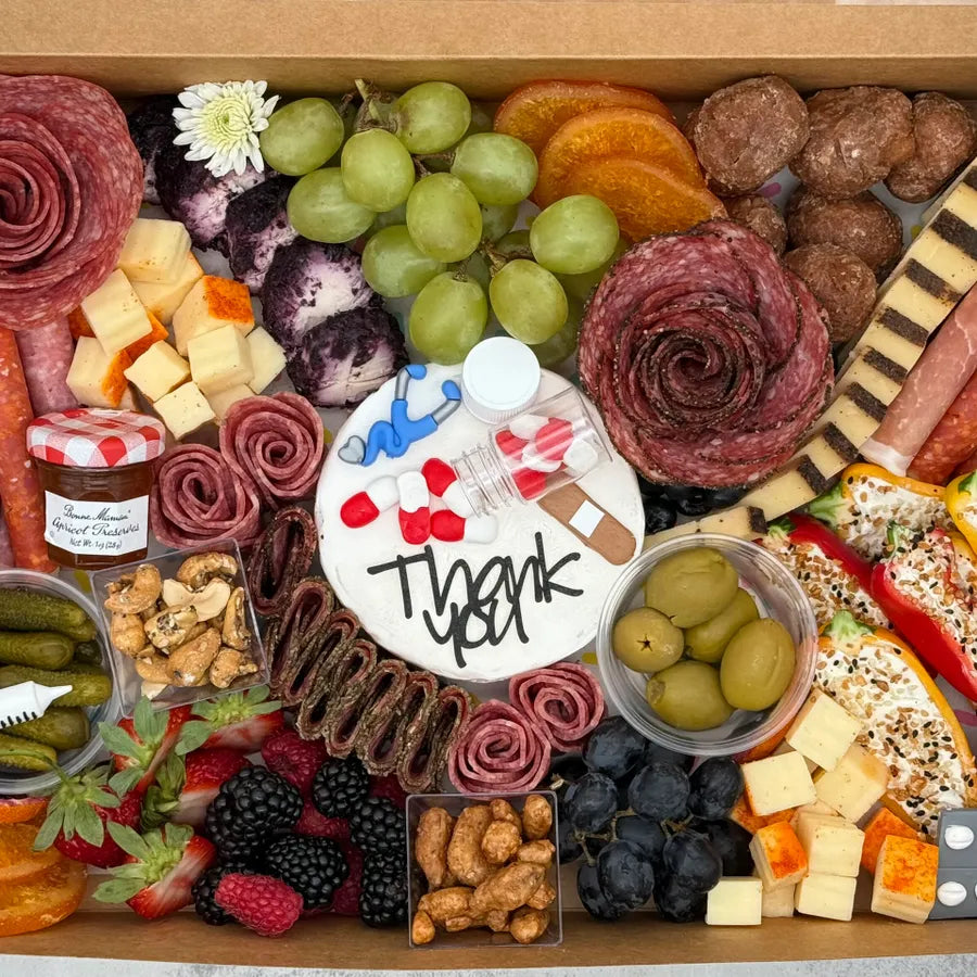 Large Box (16" x 11", feeds 5-7)