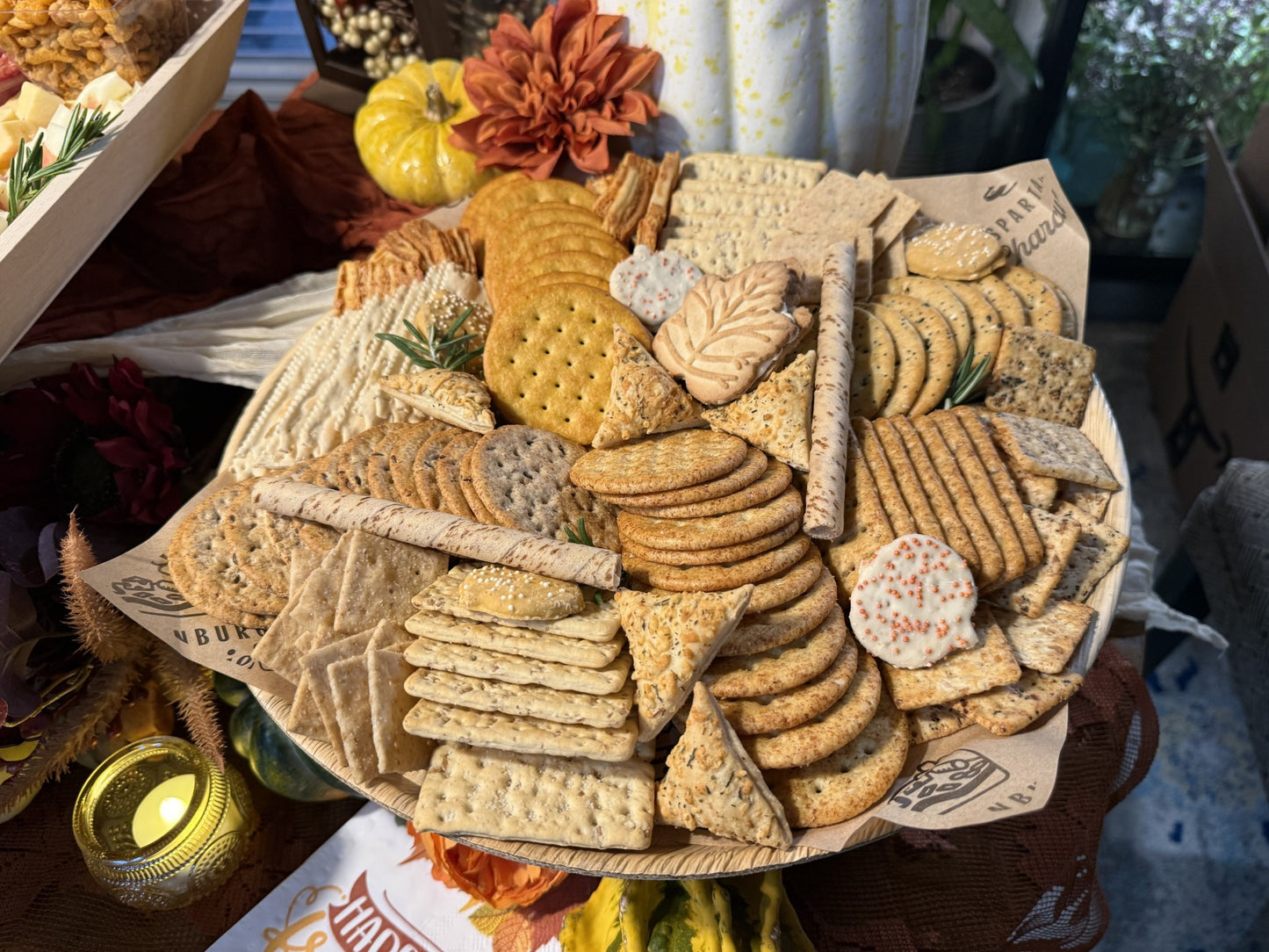 Accoutrements Platter (13")