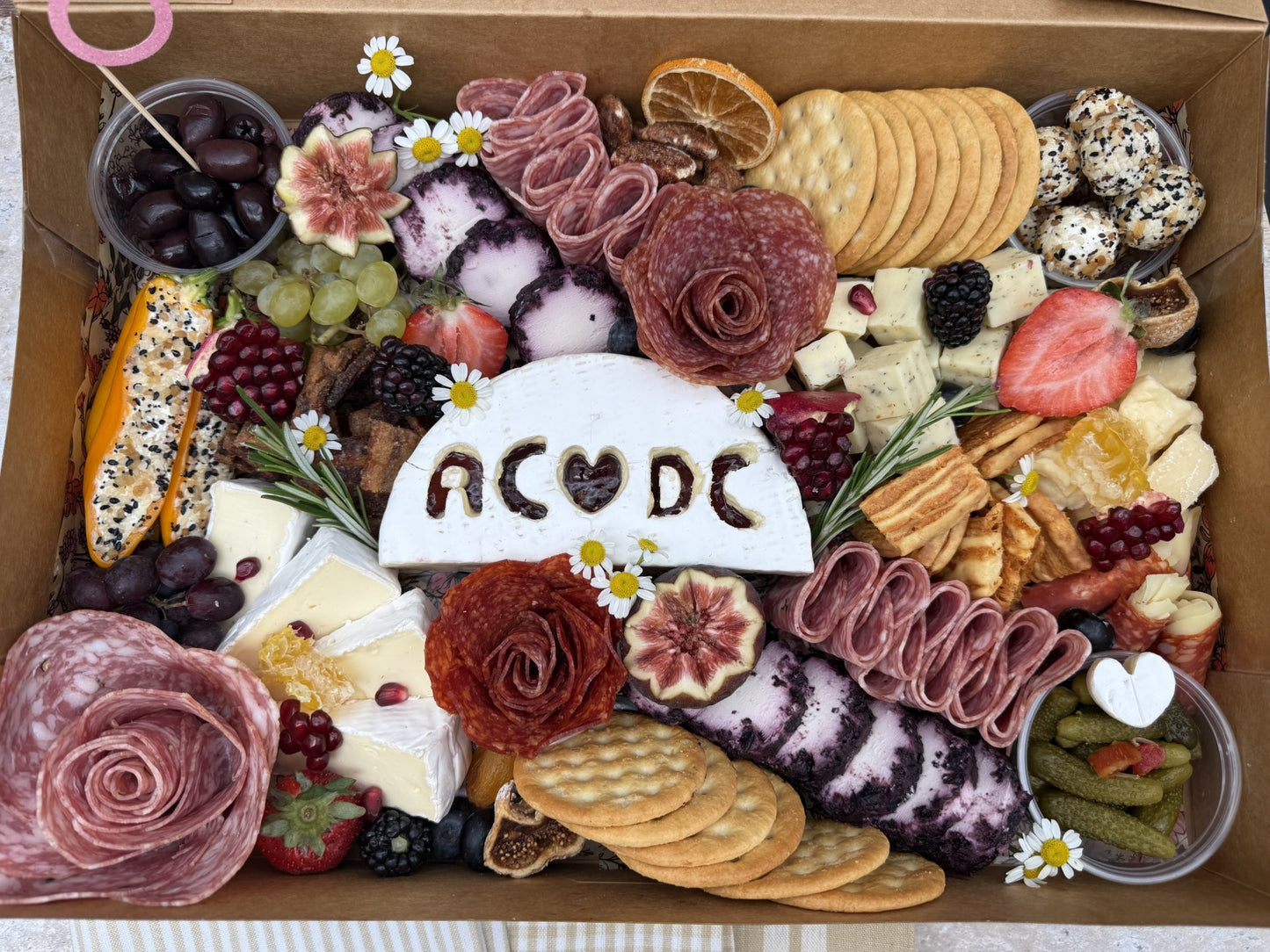 Classic Gathering Box (16" x 11")