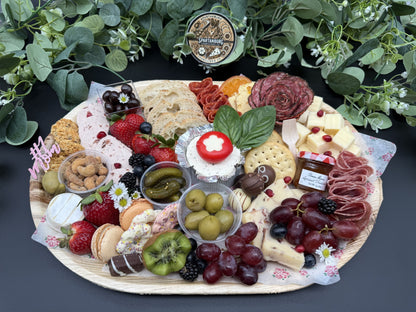 Disposable Charcuterie Platters (17"x12")