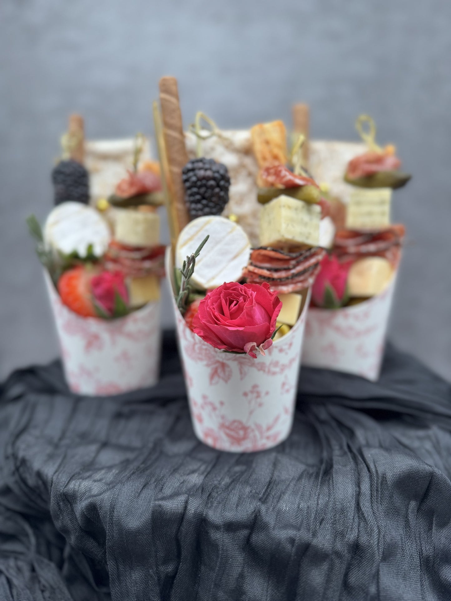 Grande Charcuterie Cups (14 oz)